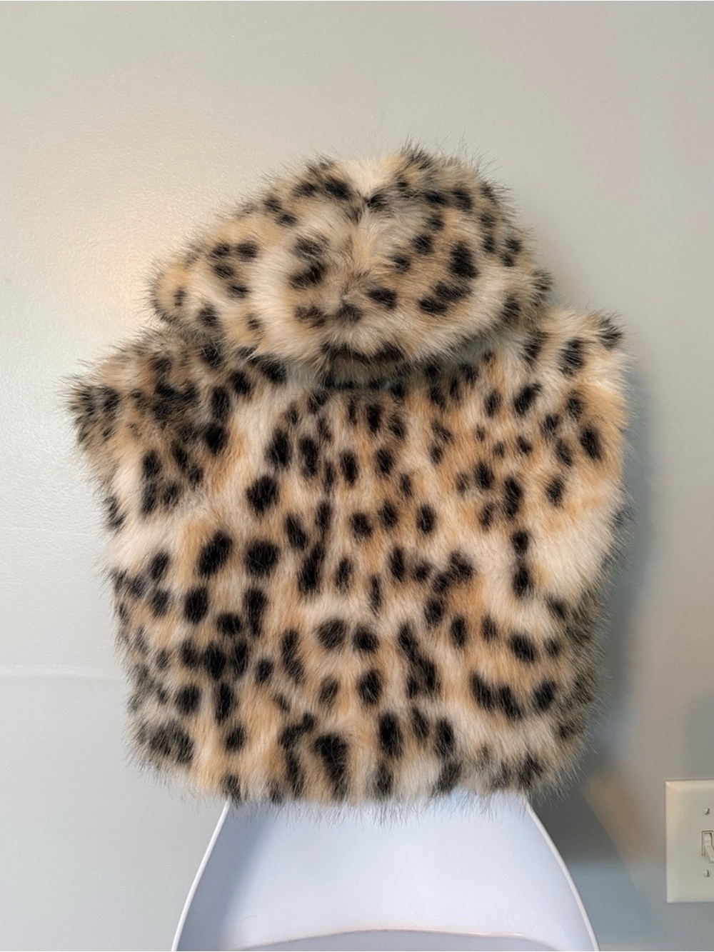 Faux fur leopard print vest cropped - Picture 5 of 8